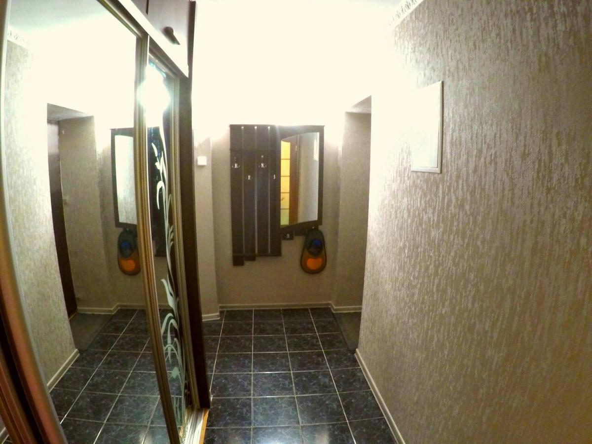 Apartment On Bohdana Gavrilishina Kpi Kiev Bagian luar foto